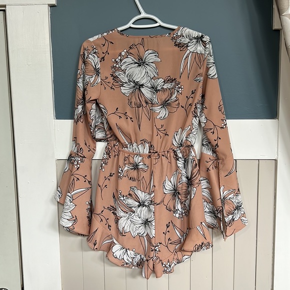 Romper - Picture 2 of 3